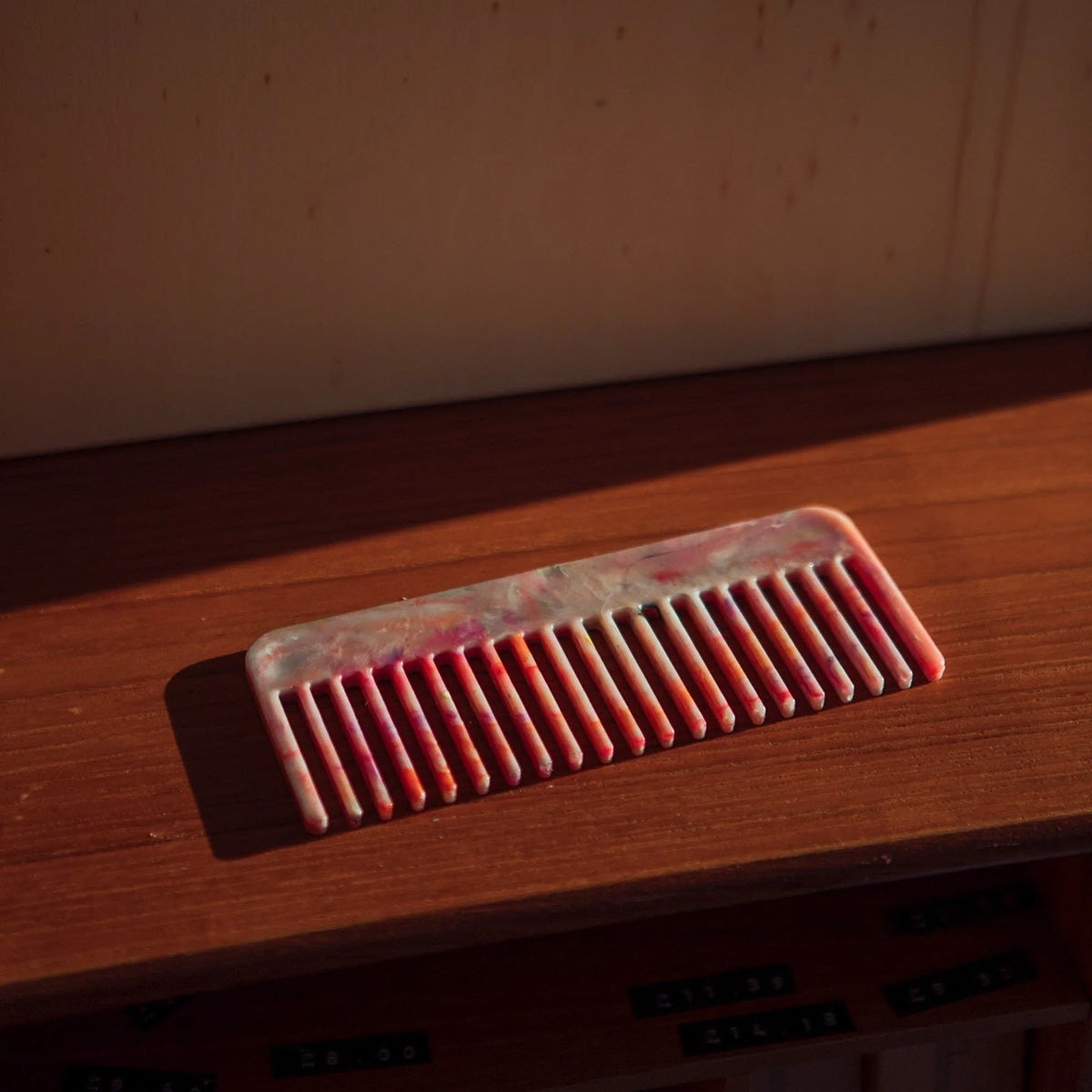 Recycled Plastic Comb - Van'ish