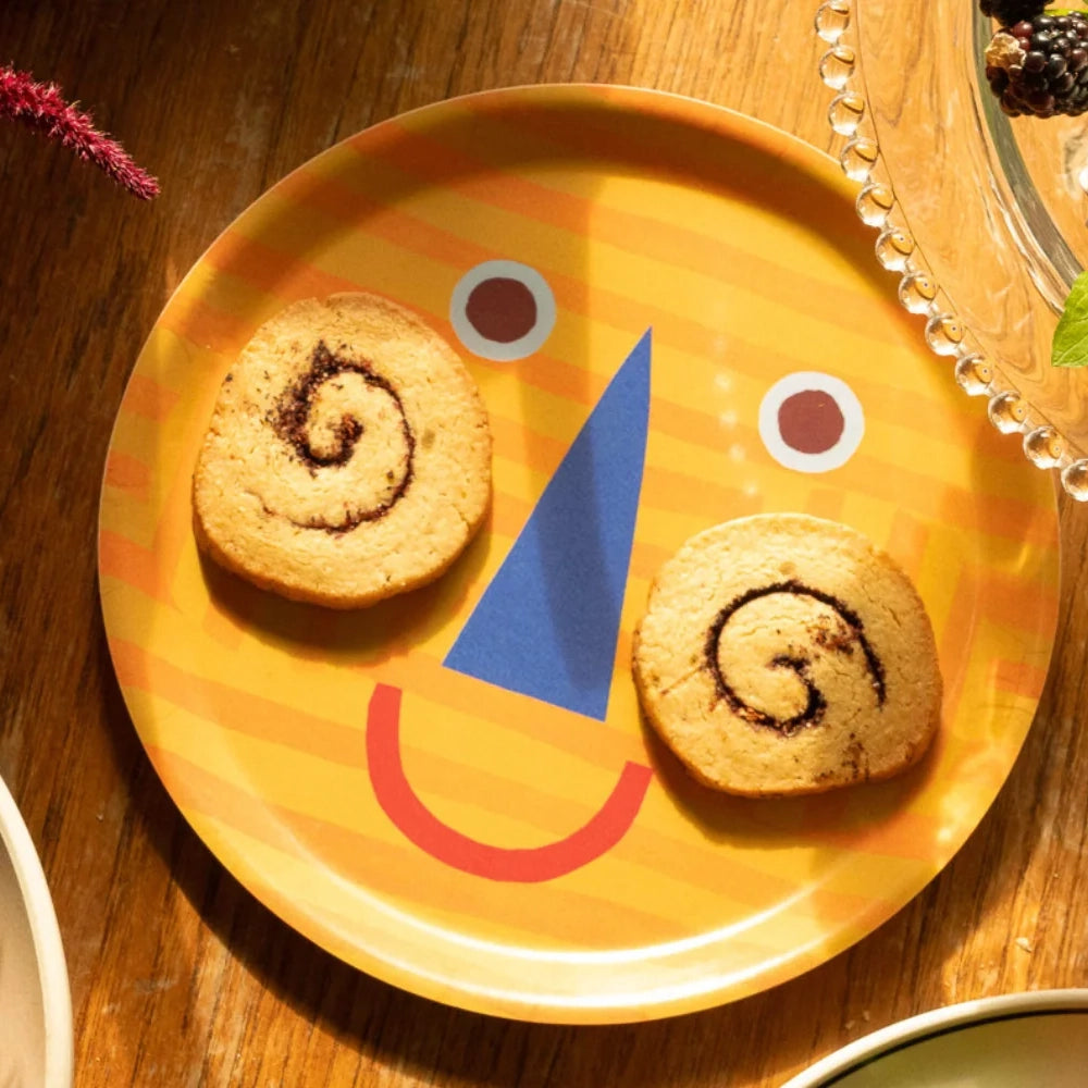 Monty The Little Tray