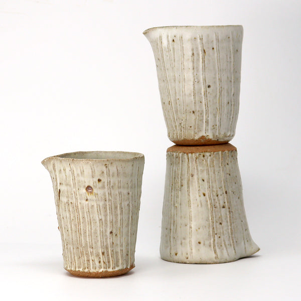 Textured Pourer - Cornish Stone and Dolomite glaze