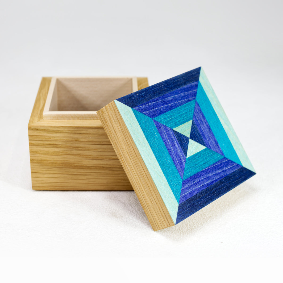 Blue Prism Cube Box